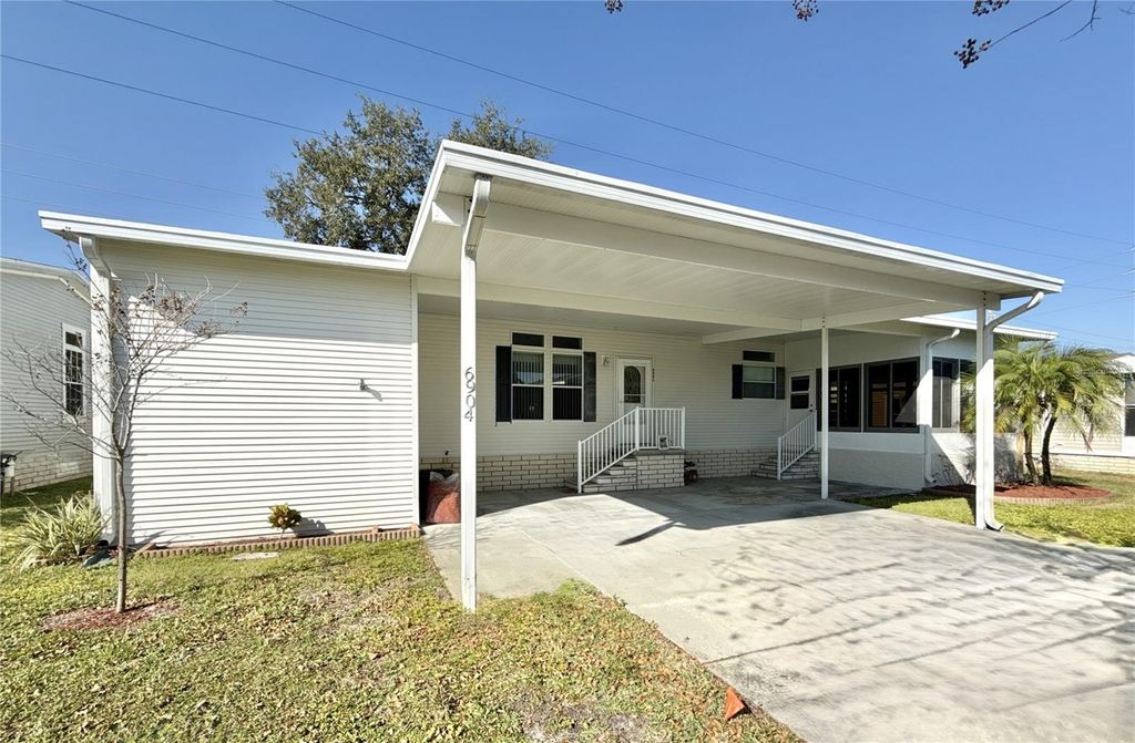 Photo of 6904 Americana Drive NE #171, St Petersburg, FL 33702 (MLS # U8253235)