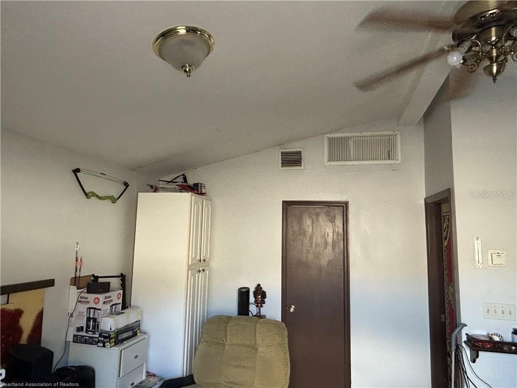 WATSON S TR 8 - Residential