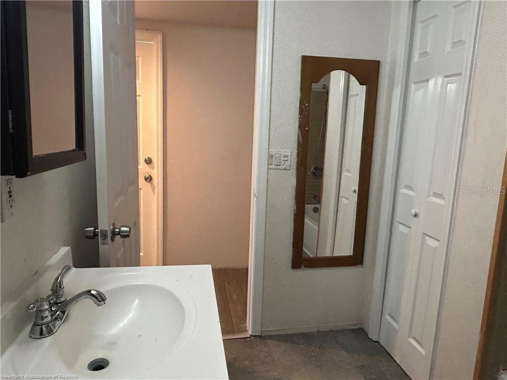 WATSON S TR 8 - Residential