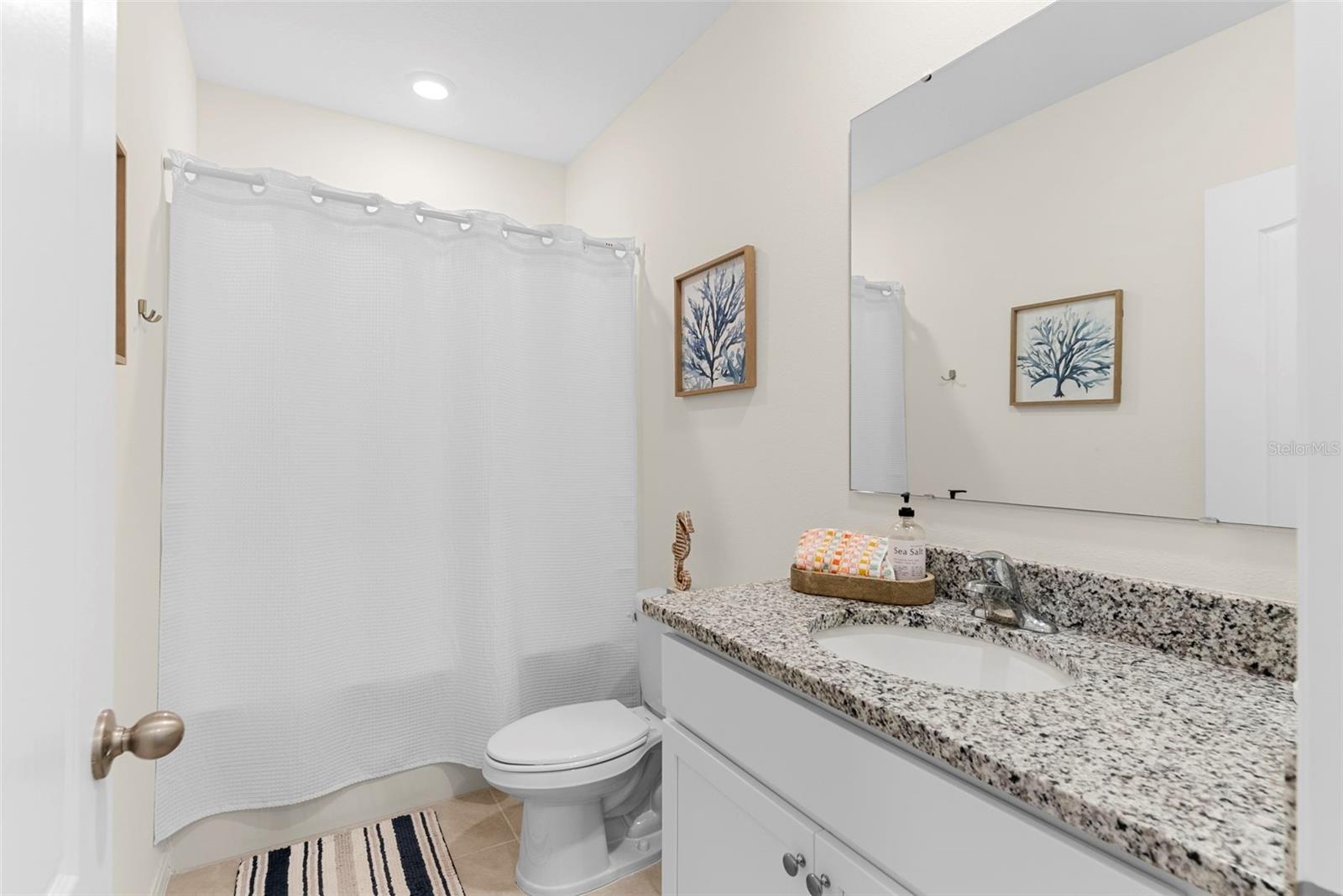 VENEZIA TWNHS - Residential