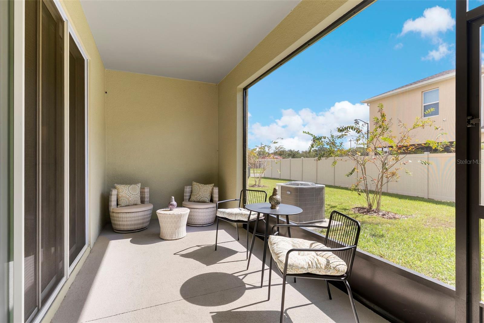 VENEZIA TWNHS - Residential