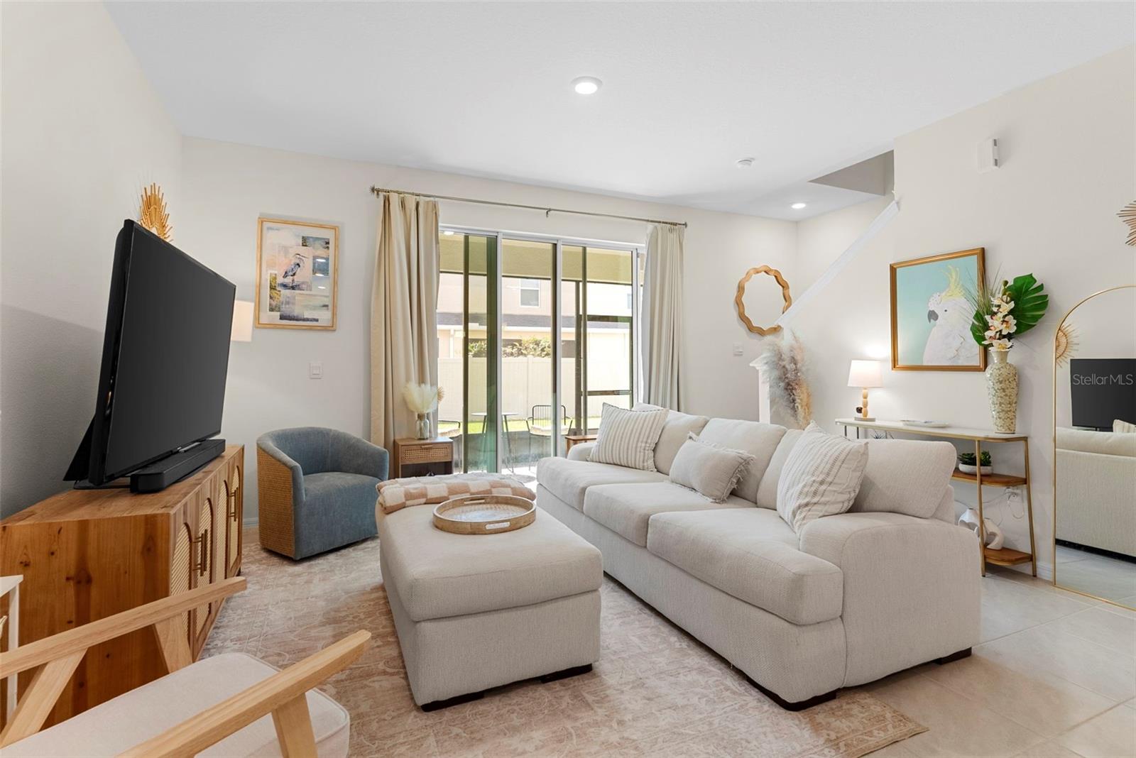 VENEZIA TWNHS - Residential