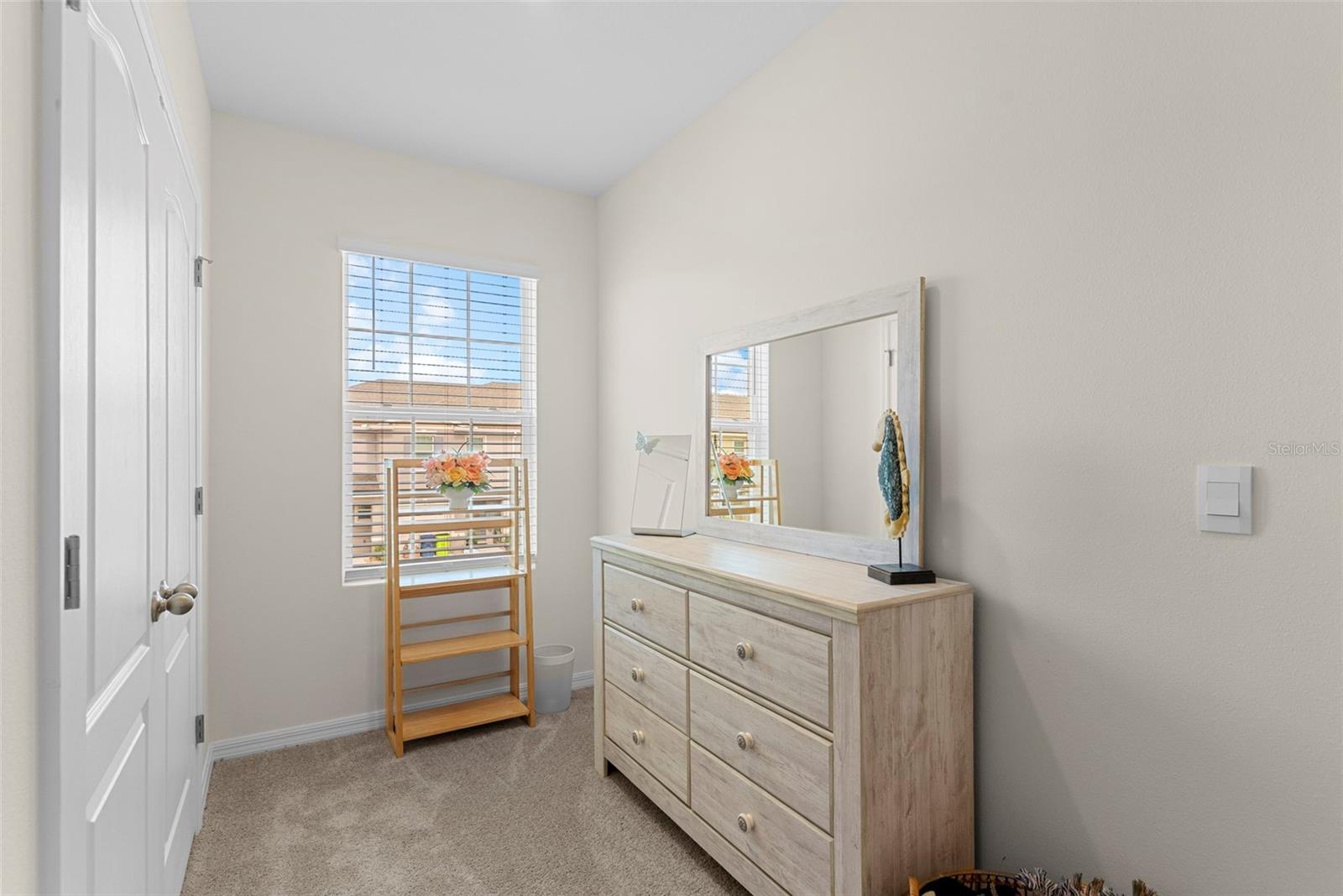 VENEZIA TWNHS - Residential