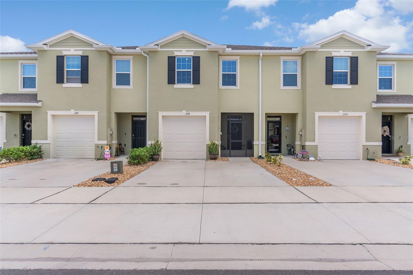 VENEZIA TWNHS - Residential