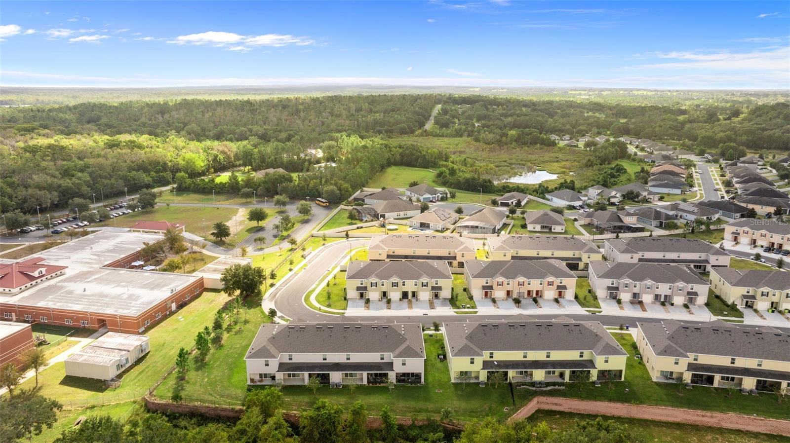 VENEZIA TWNHS - Residential