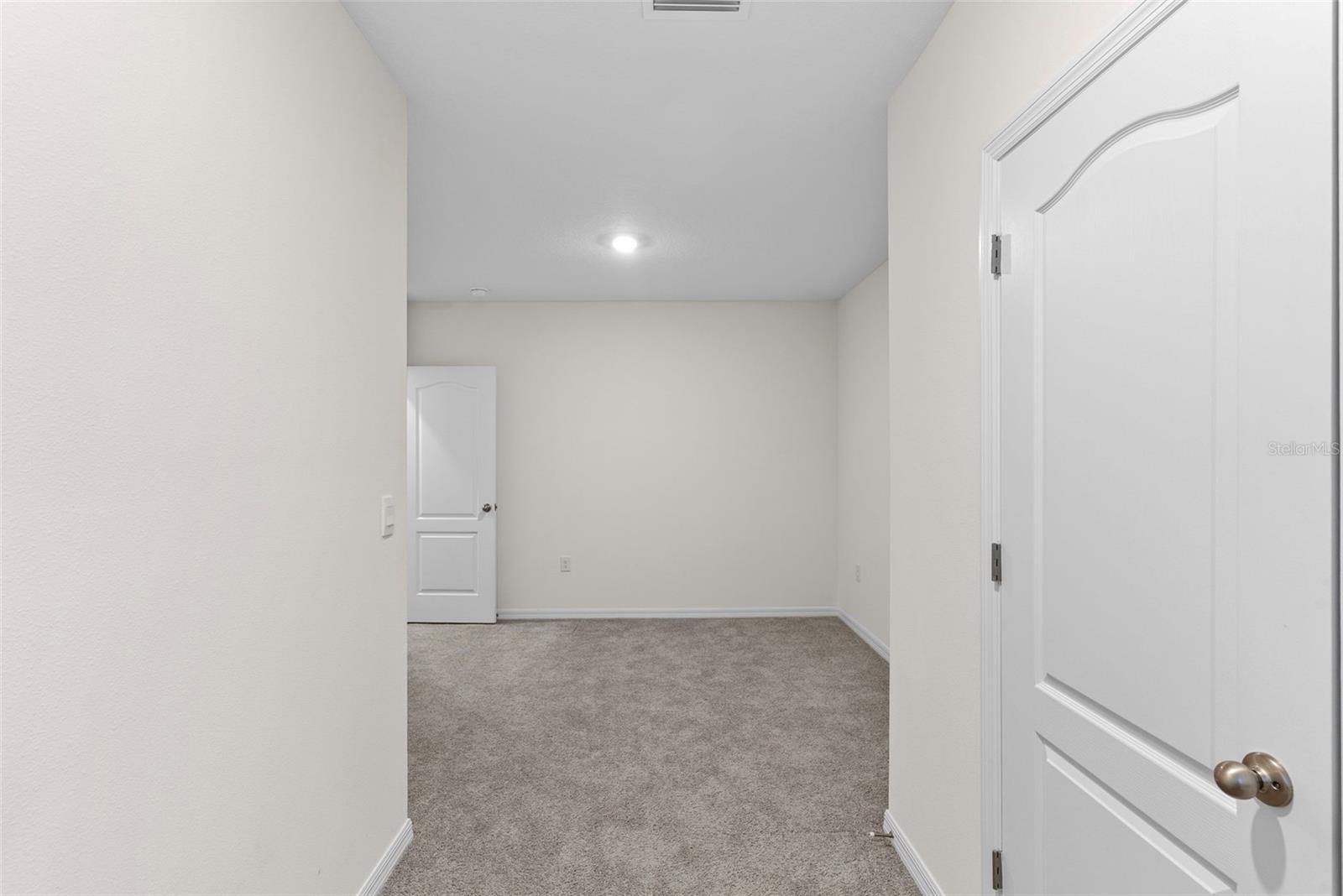 VENEZIA TWNHS - Residential