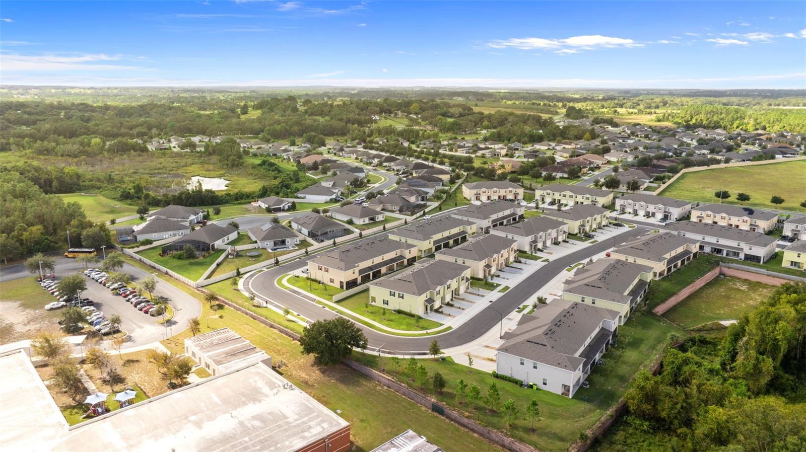 VENEZIA TWNHS - Residential