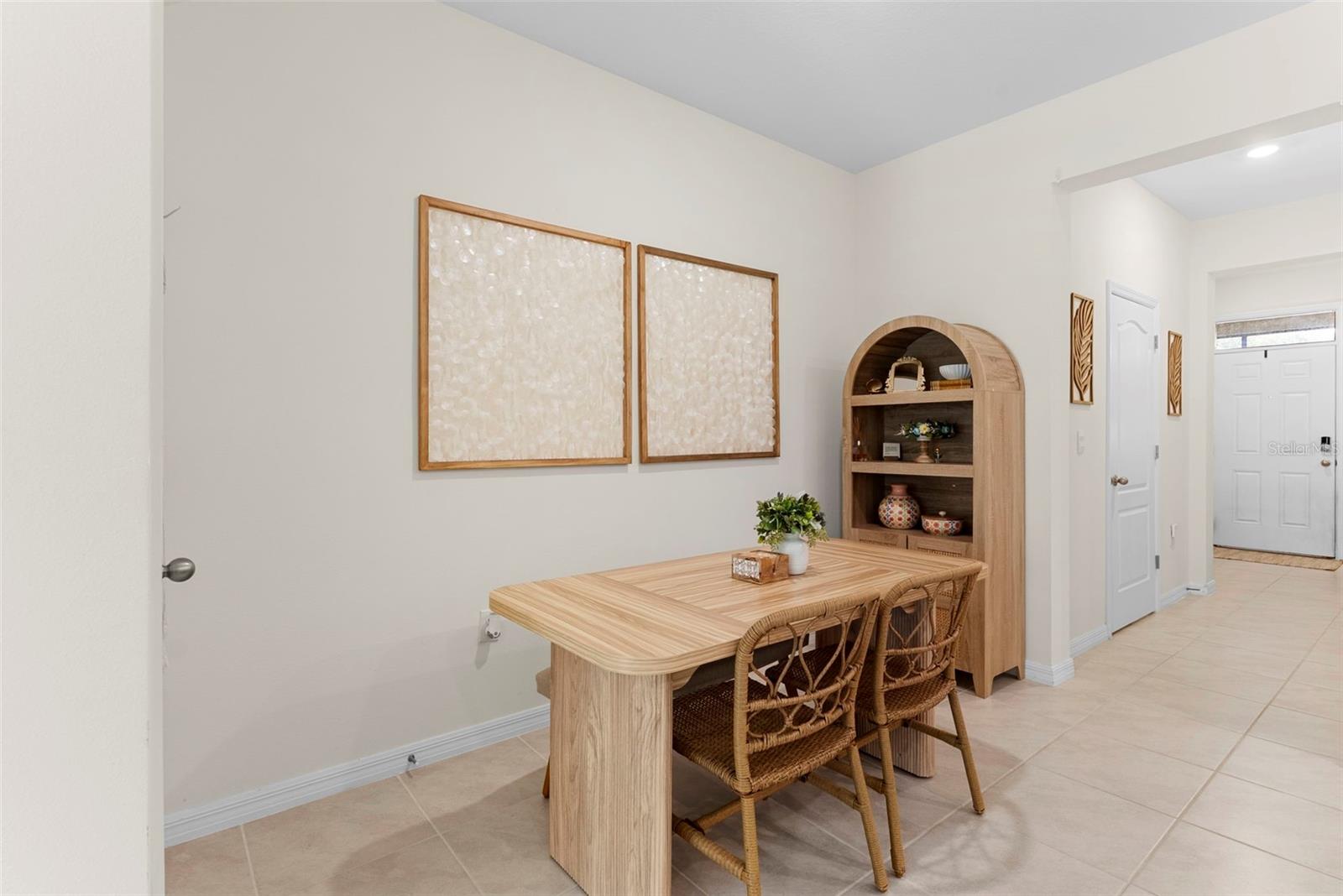 VENEZIA TWNHS - Residential