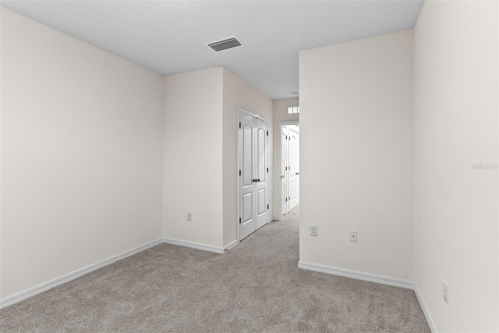 VENEZIA TWNHS - Residential