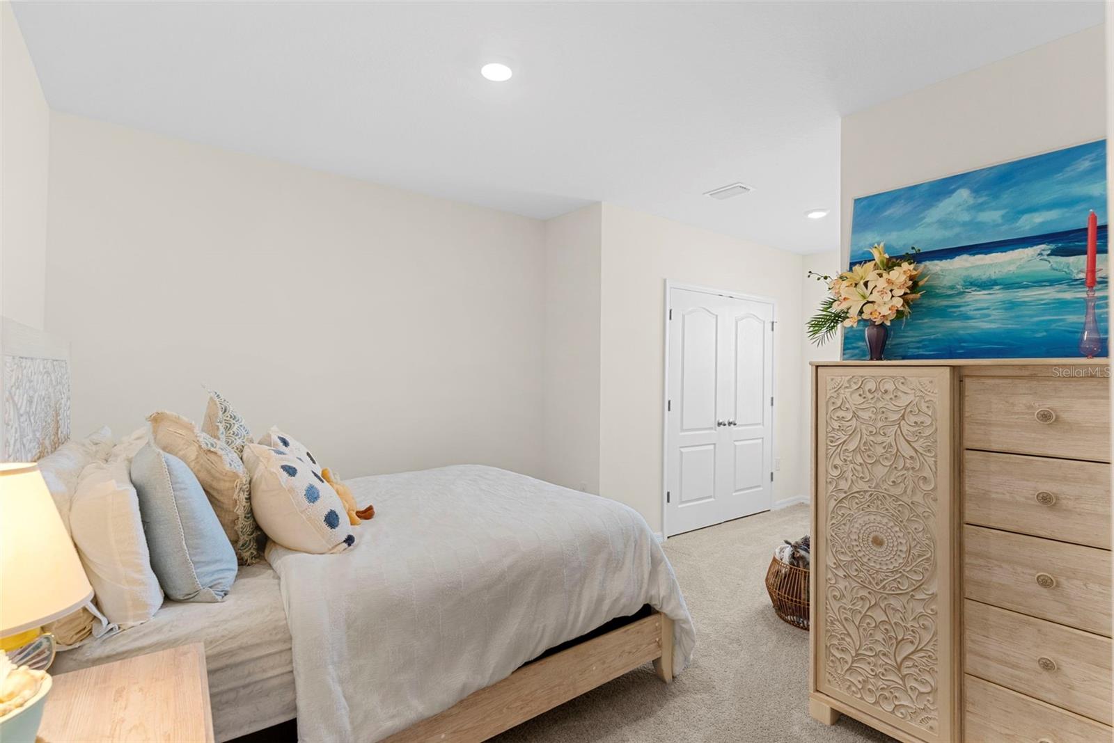 VENEZIA TWNHS - Residential