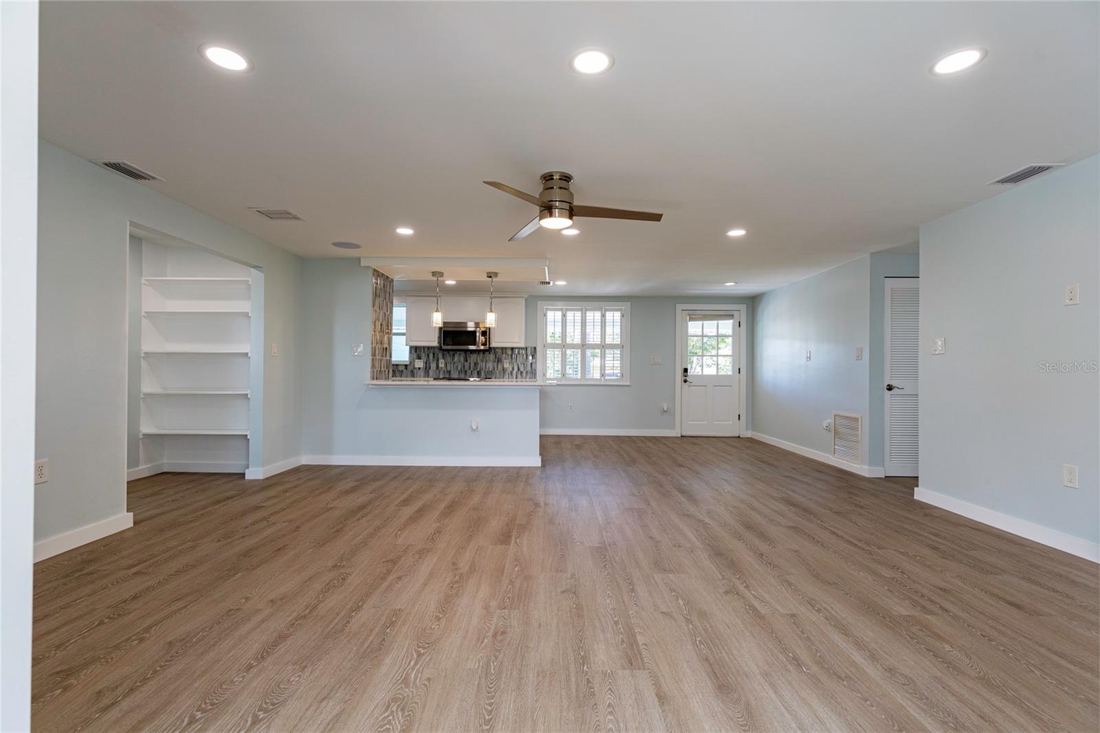 FLORENCE - Residential Lease