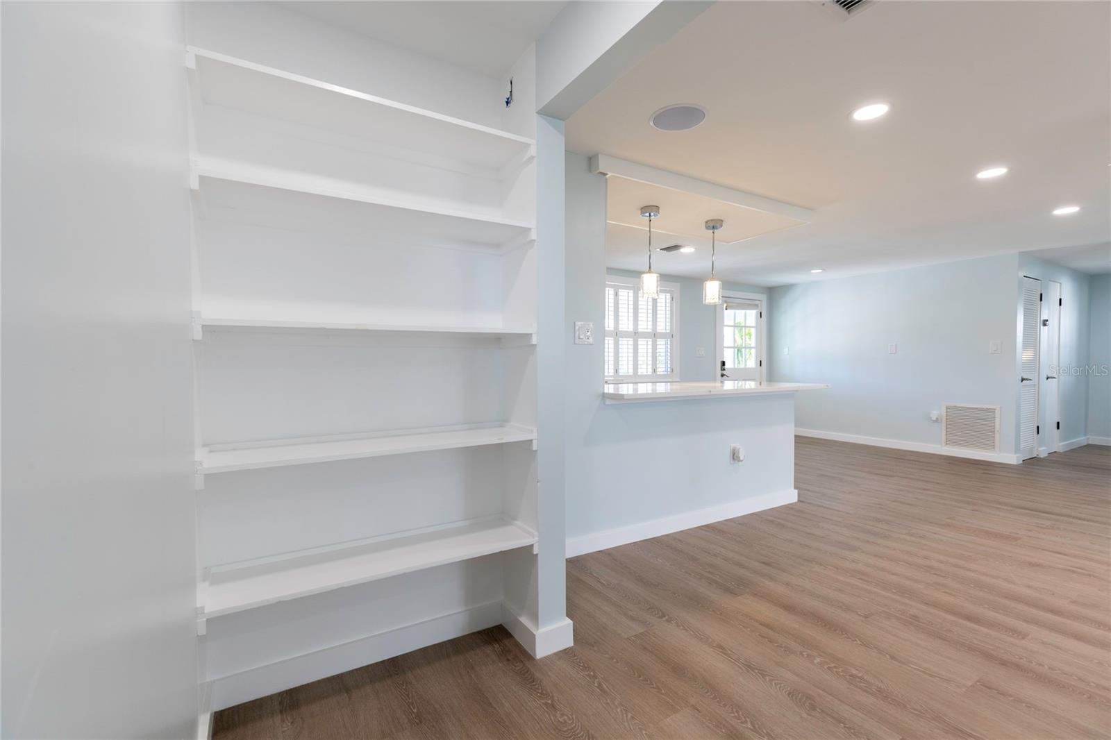 FLORENCE - Residential Lease