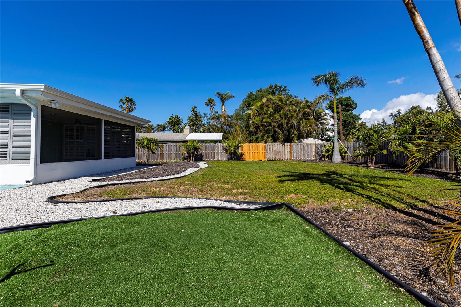 FLORENCE - Residential Lease