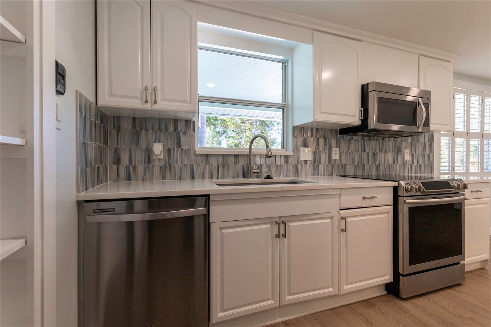 FLORENCE - Residential Lease
