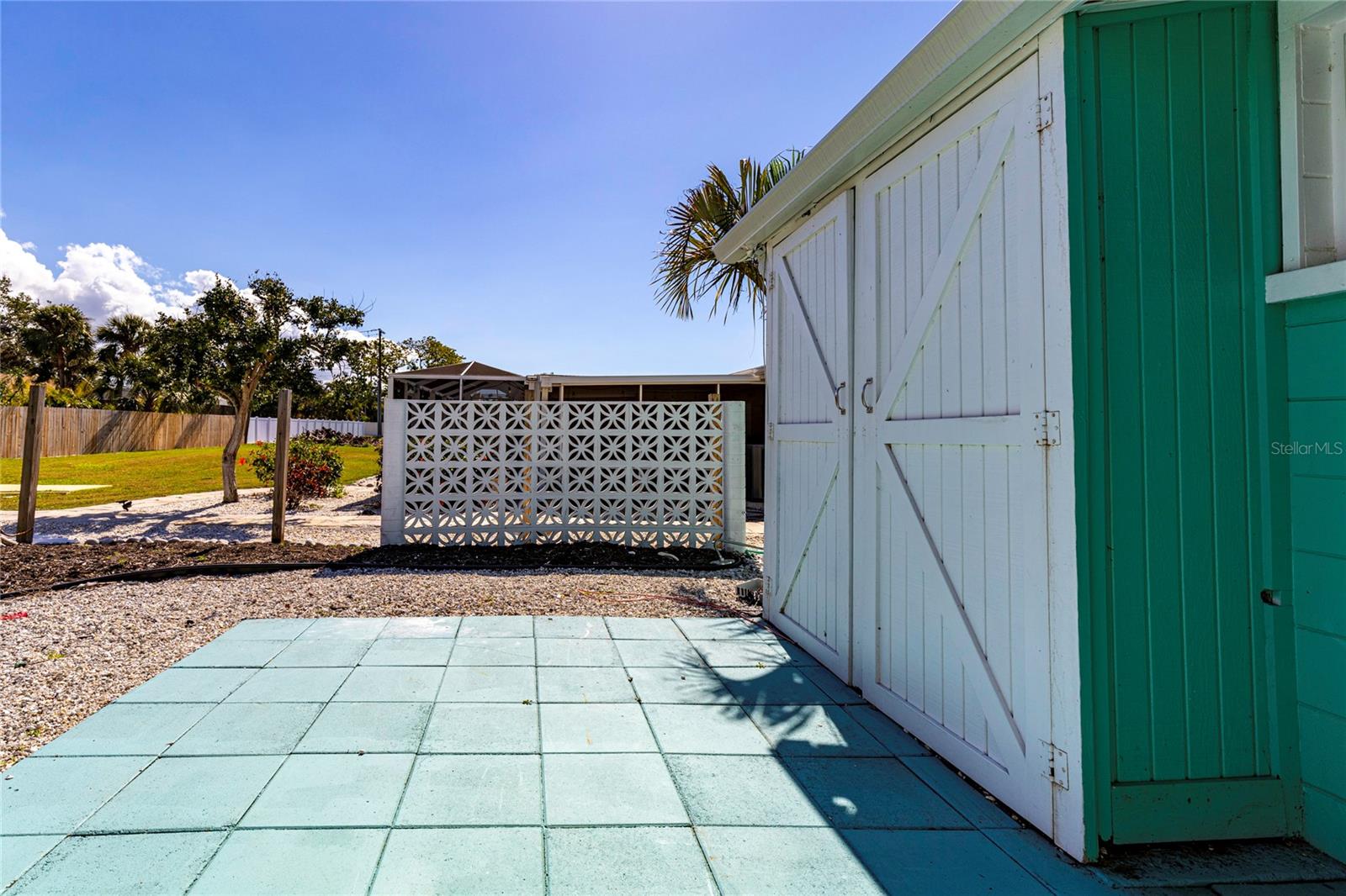 FLORENCE - Residential Lease
