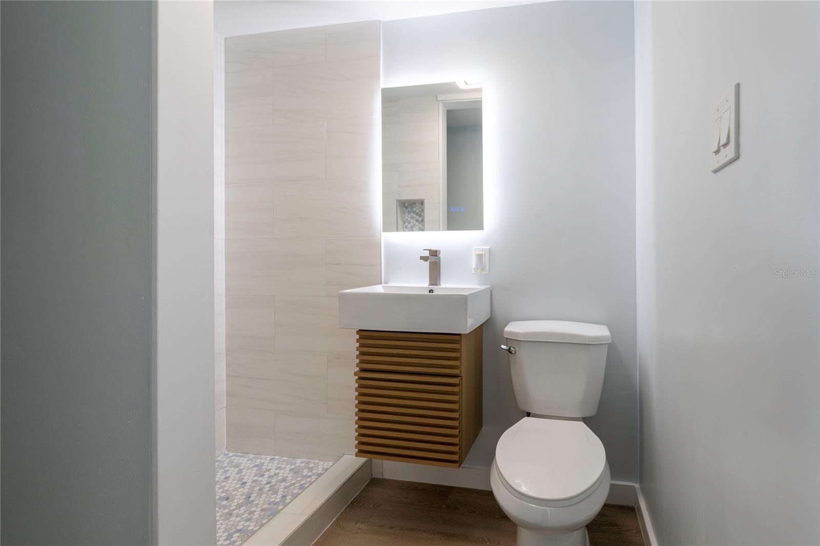 FLORENCE - Residential Lease