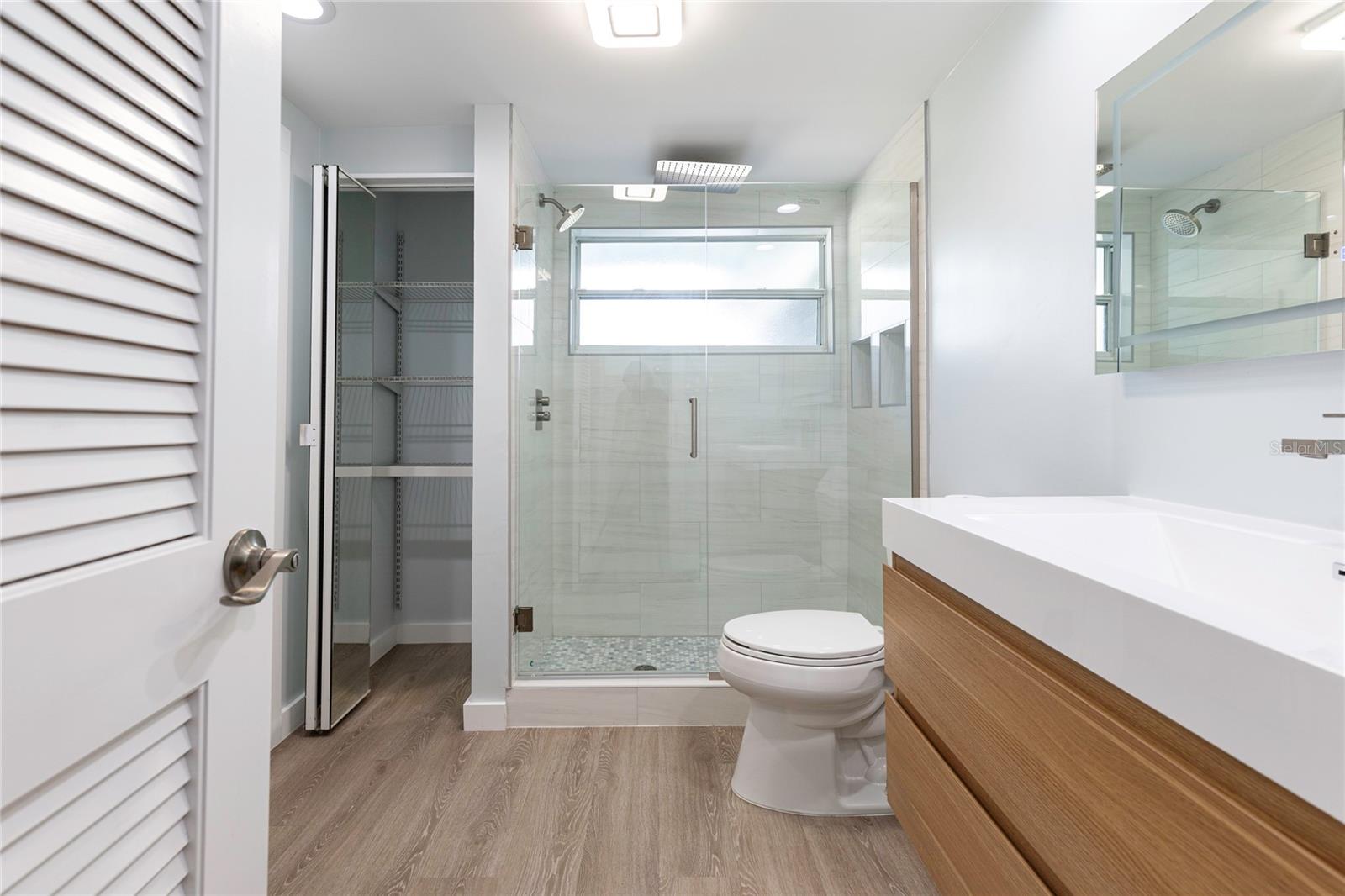 FLORENCE - Residential Lease