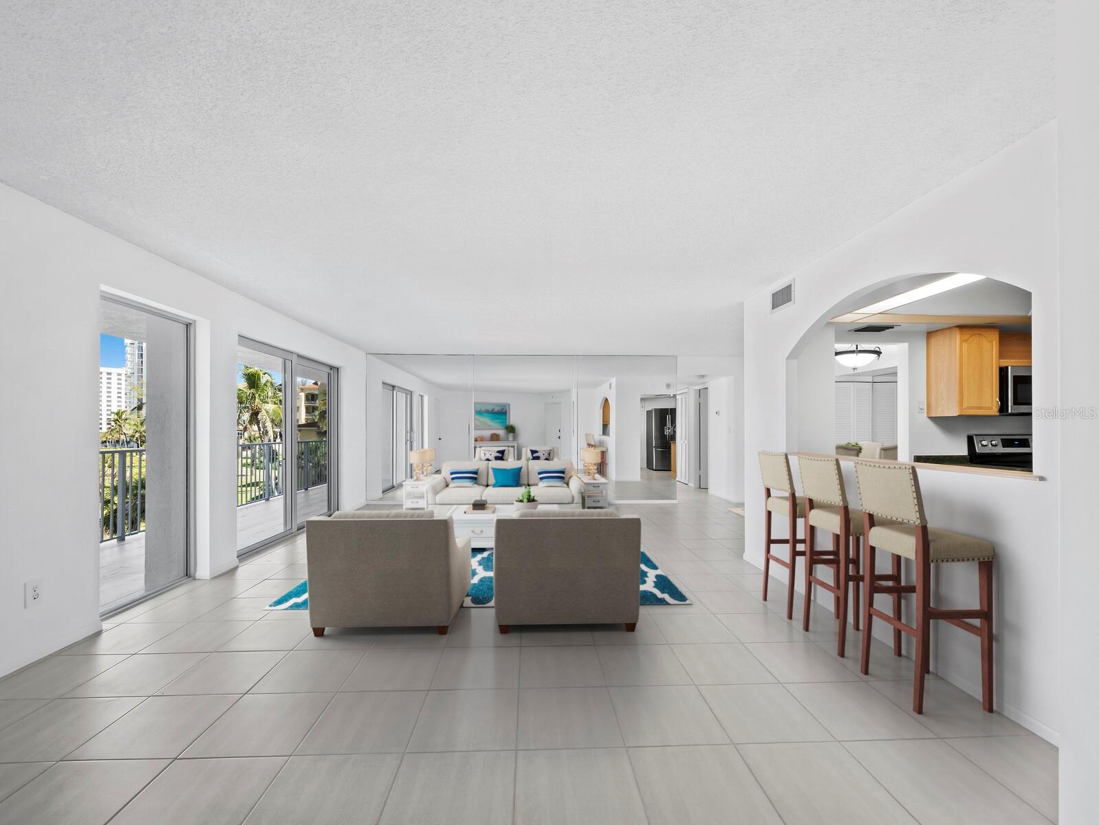 ISLANDER CLUB OF LONGBOAT - Residential