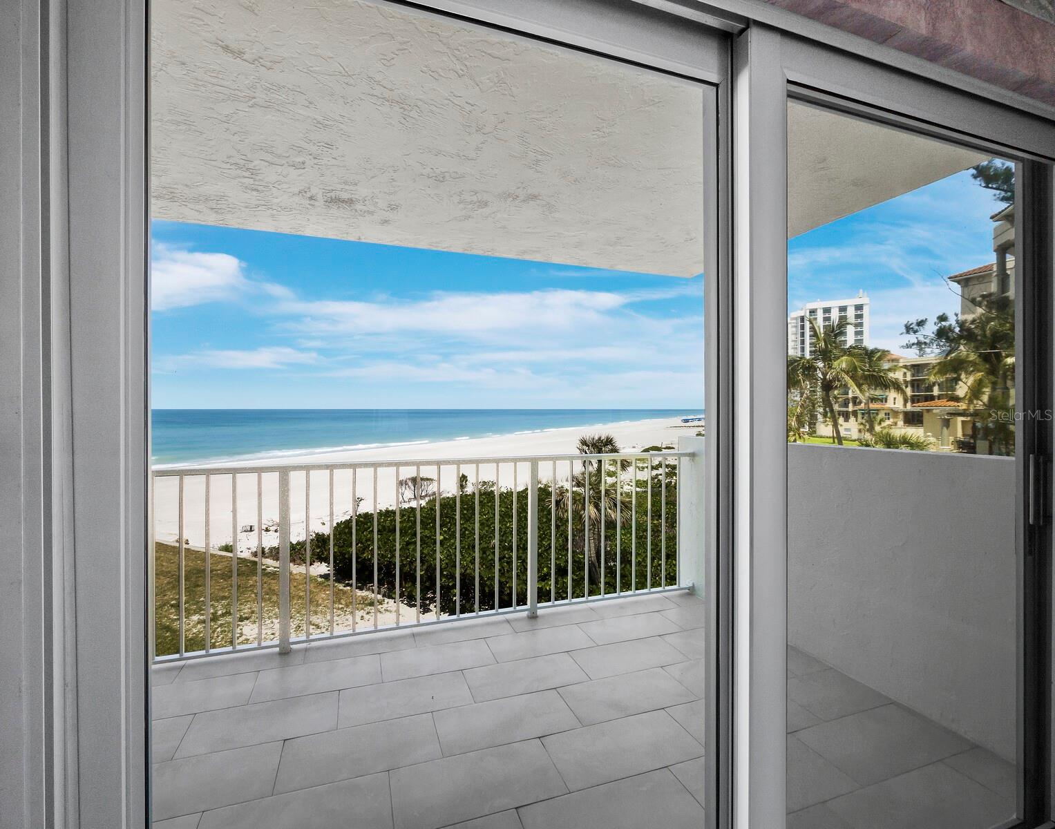 ISLANDER CLUB OF LONGBOAT - Residential