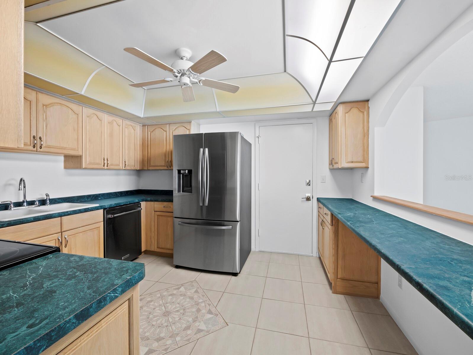 ISLANDER CLUB OF LONGBOAT - Residential