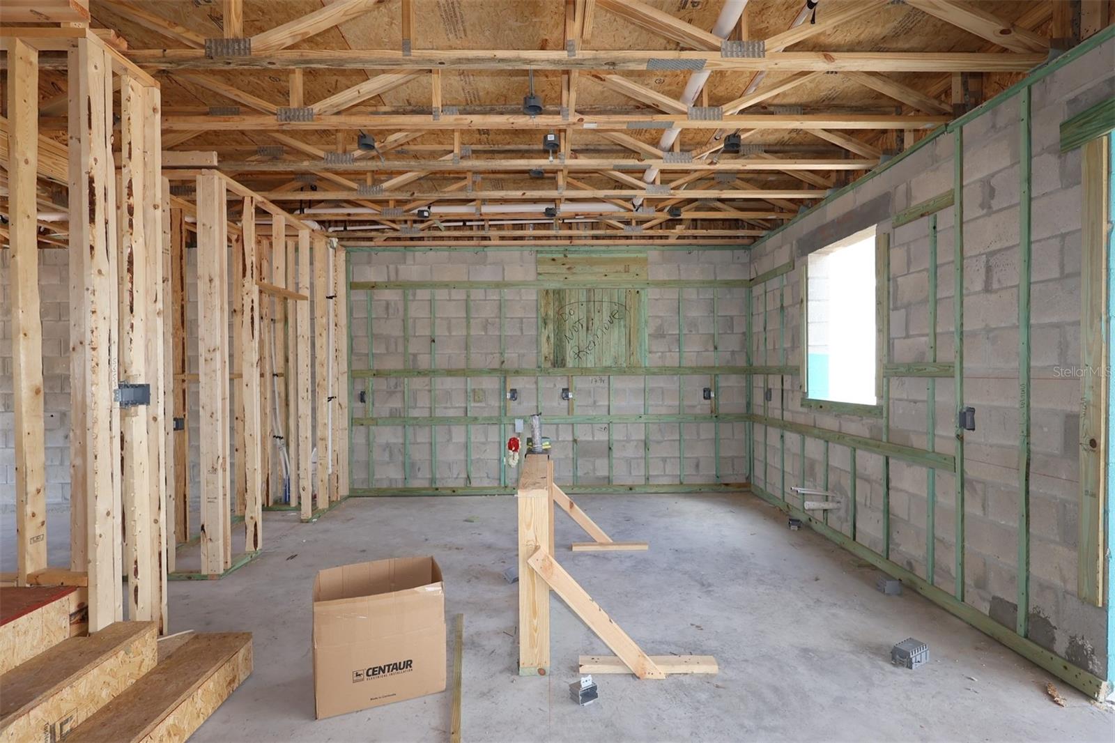 BAY LAKE FARMS AT ST CLOUD - Residential