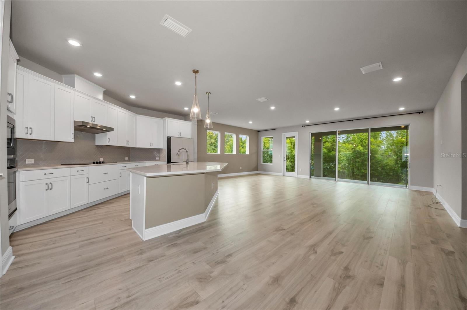 EAGLE CREEK ESTATES - Residential