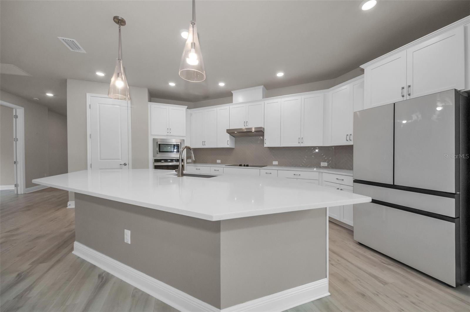 EAGLE CREEK ESTATES - Residential