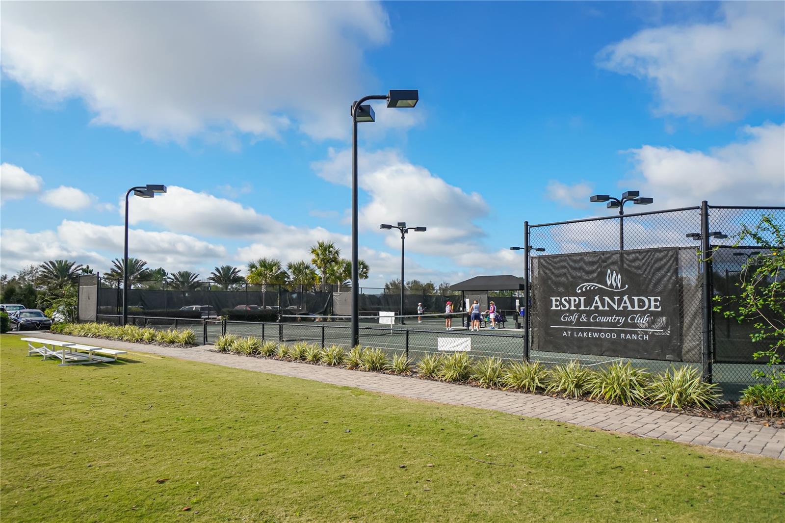 ESPLANADE PH VIII SUBPHASE A & B - Residential