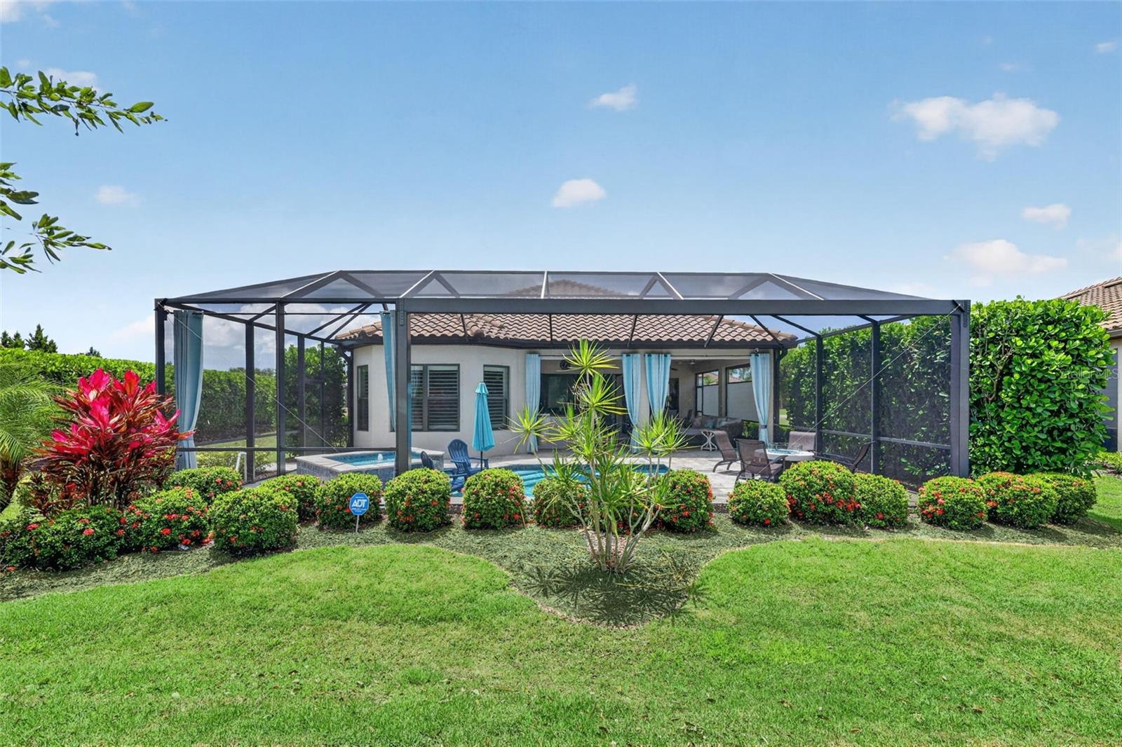 ESPLANADE PH VIII SUBPHASE A & B - Residential