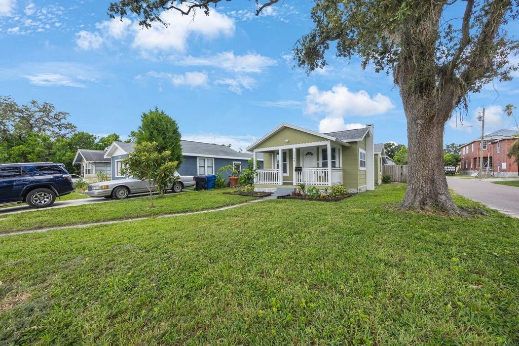 Photo of 1160 36th Avenue N, St Petersburg, FL 33704 (MLS # TB8484980)