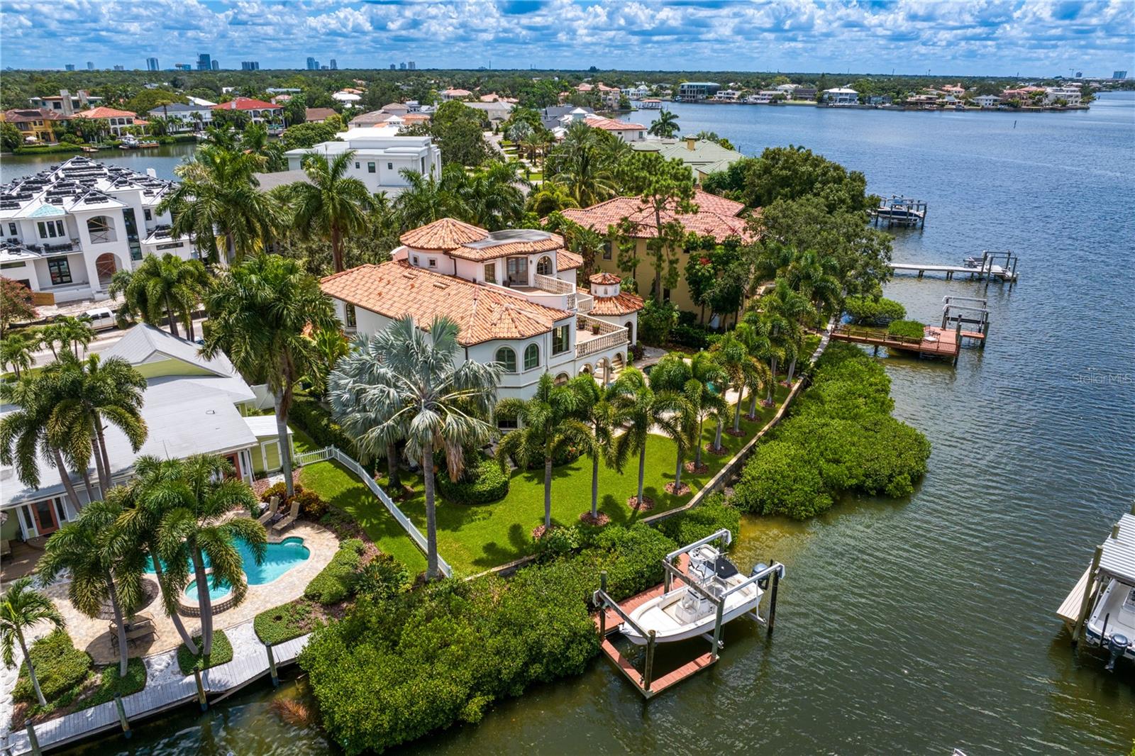 BAYSHORE ESTATES 3 - Residential