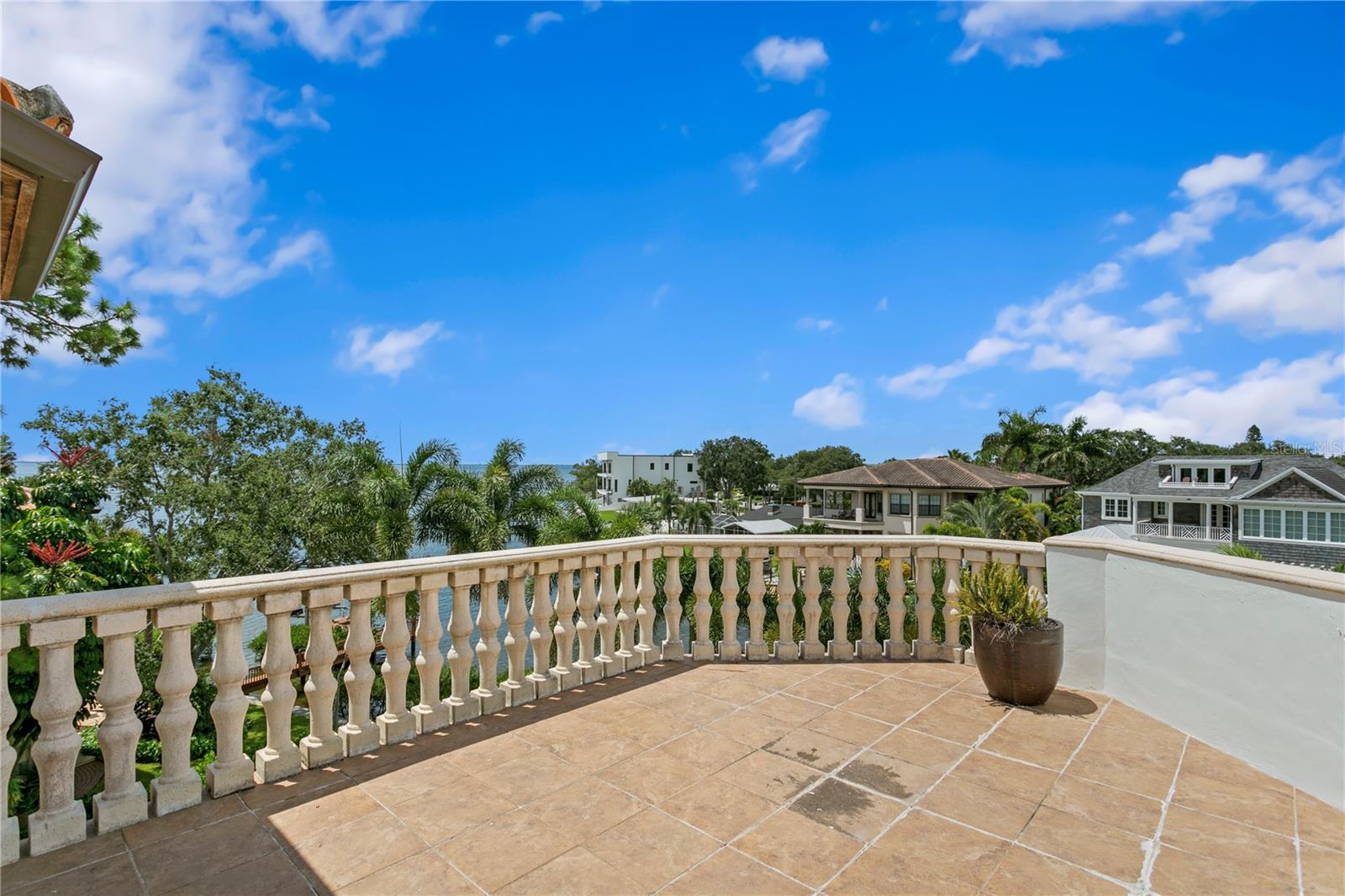 BAYSHORE ESTATES 3 - Residential