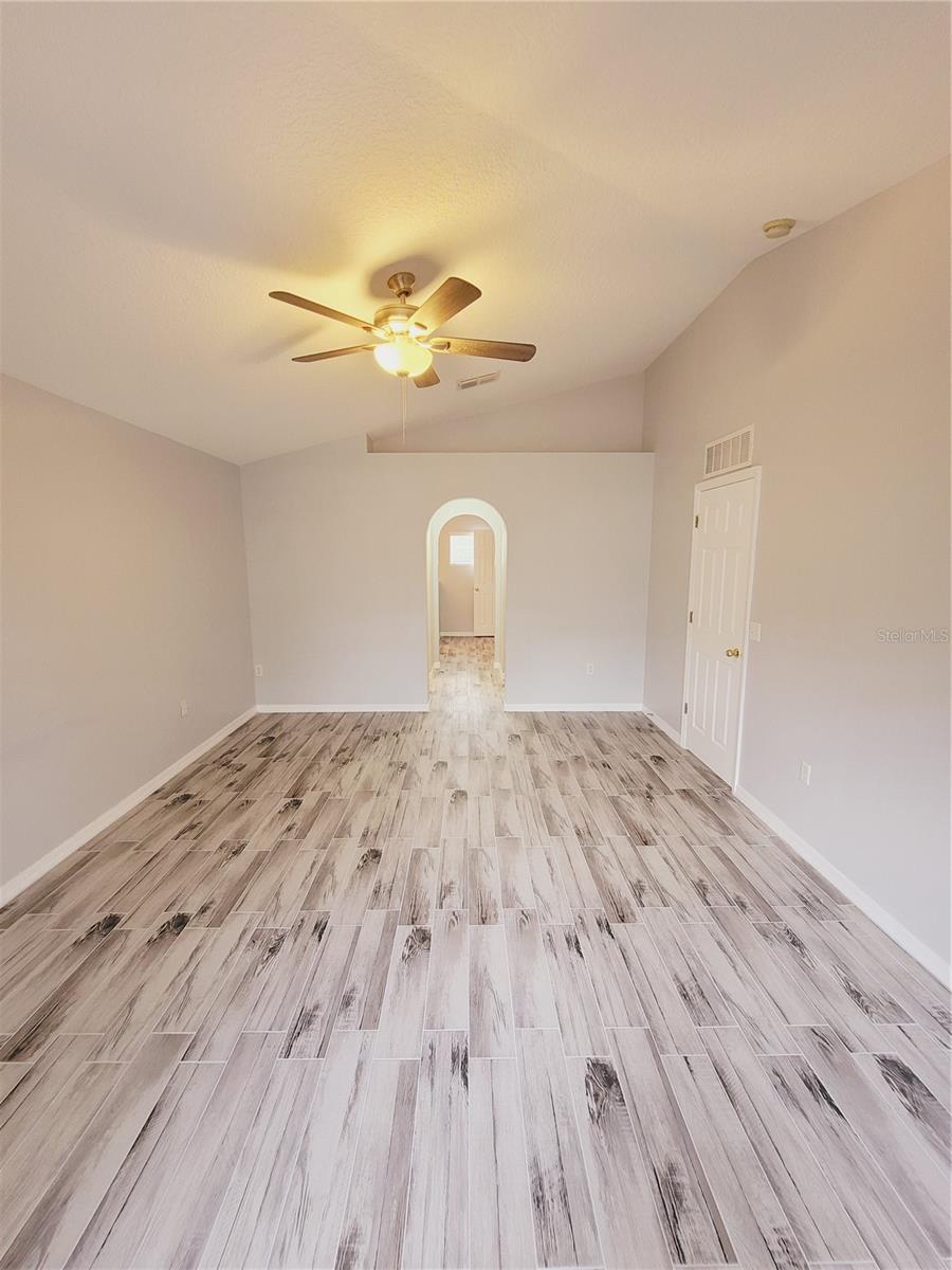 SOUTHWEST QUADRANT PH 01-04 - Residential Lease