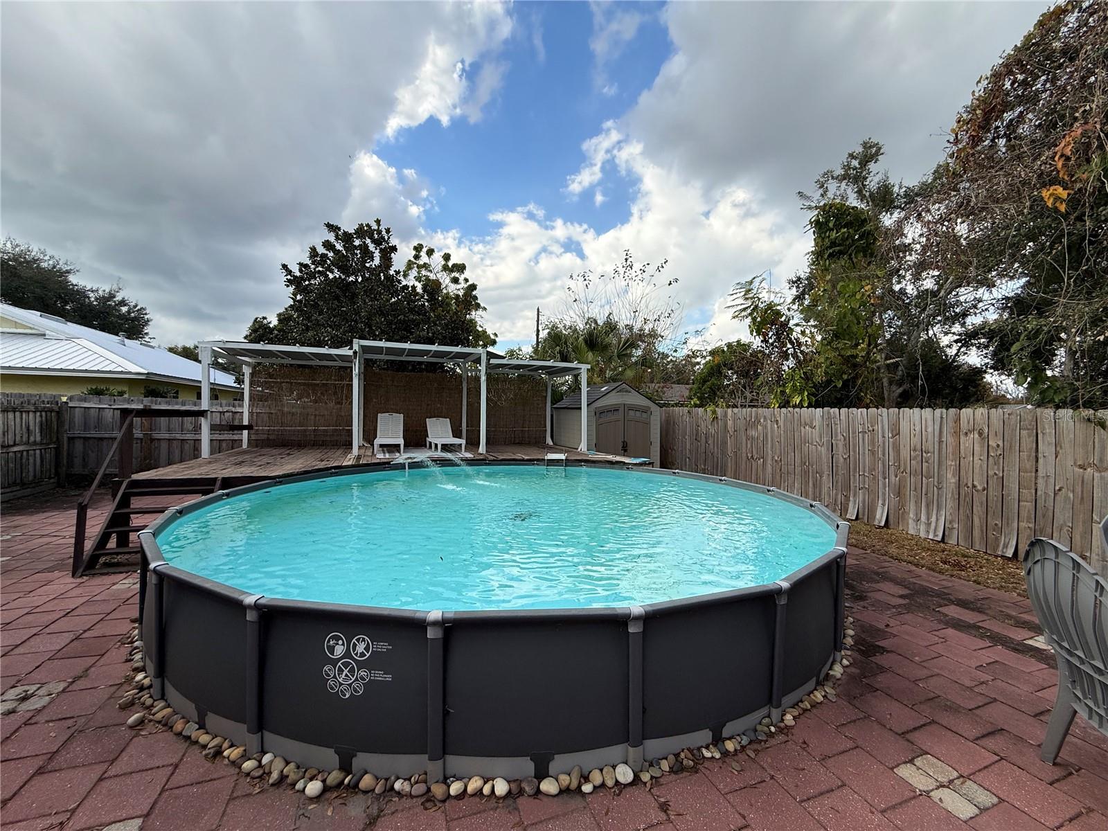 HOWARD WEST - Residential