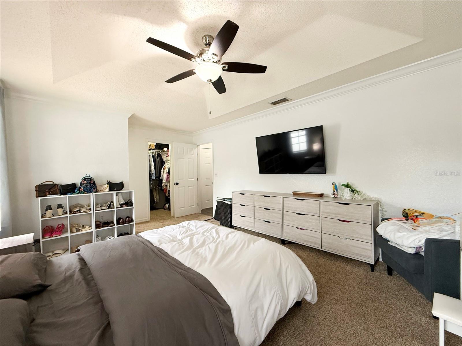 HOWARD WEST - Residential