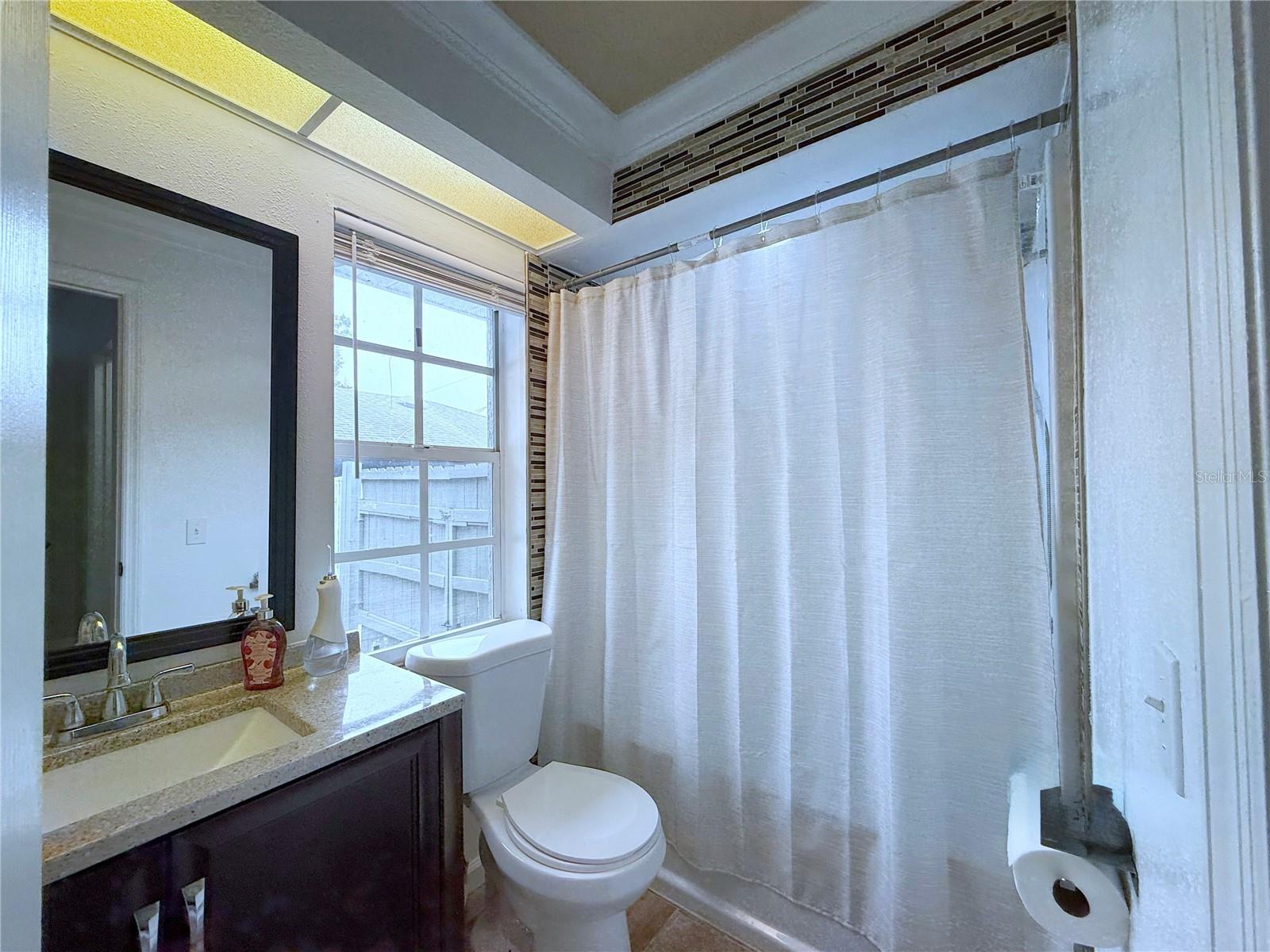 HOWARD WEST - Residential