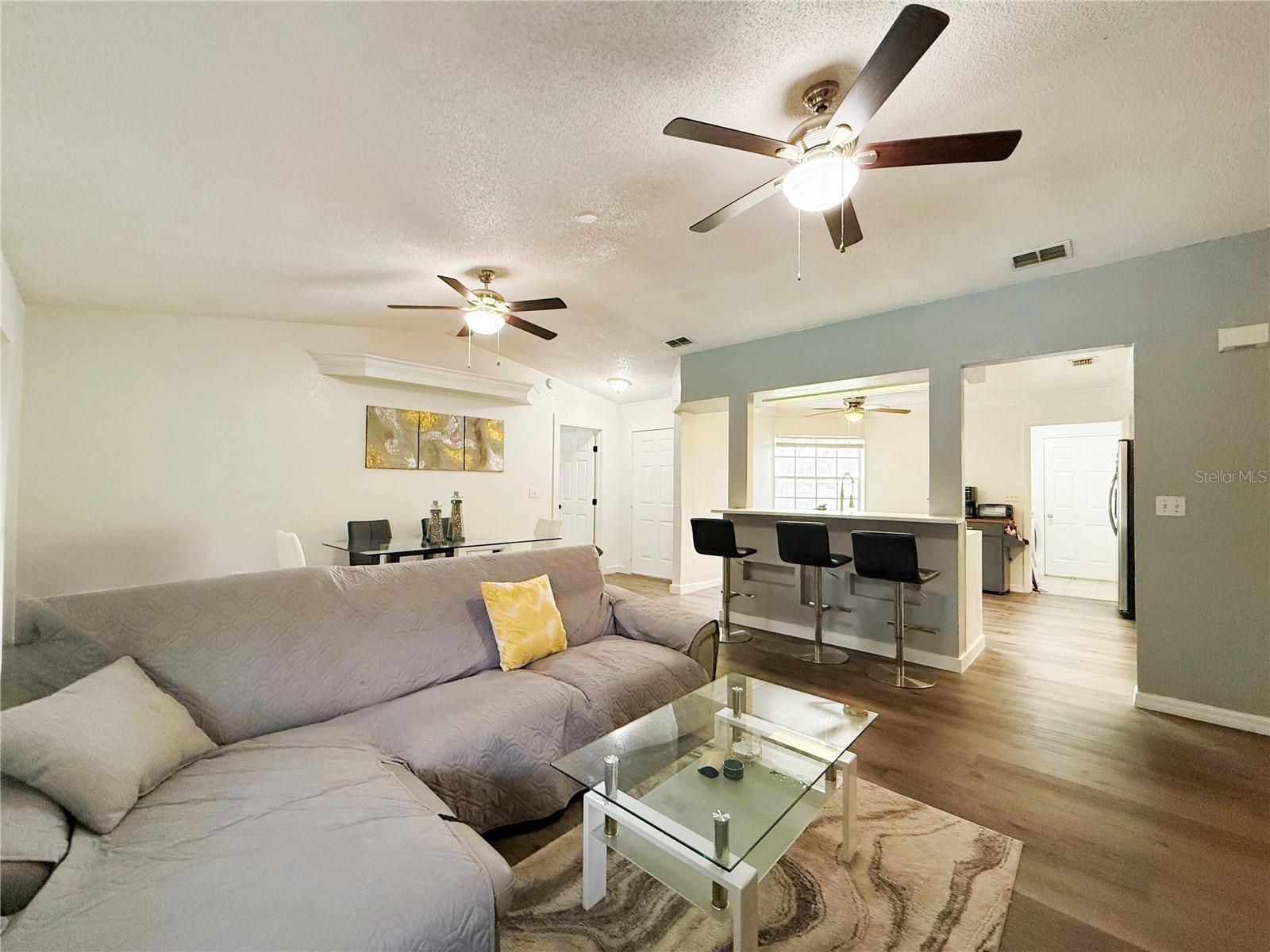 HOWARD WEST - Residential