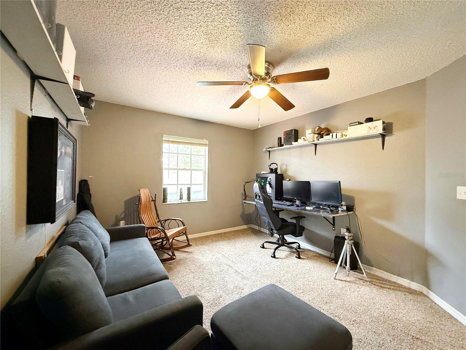 HOWARD WEST - Residential