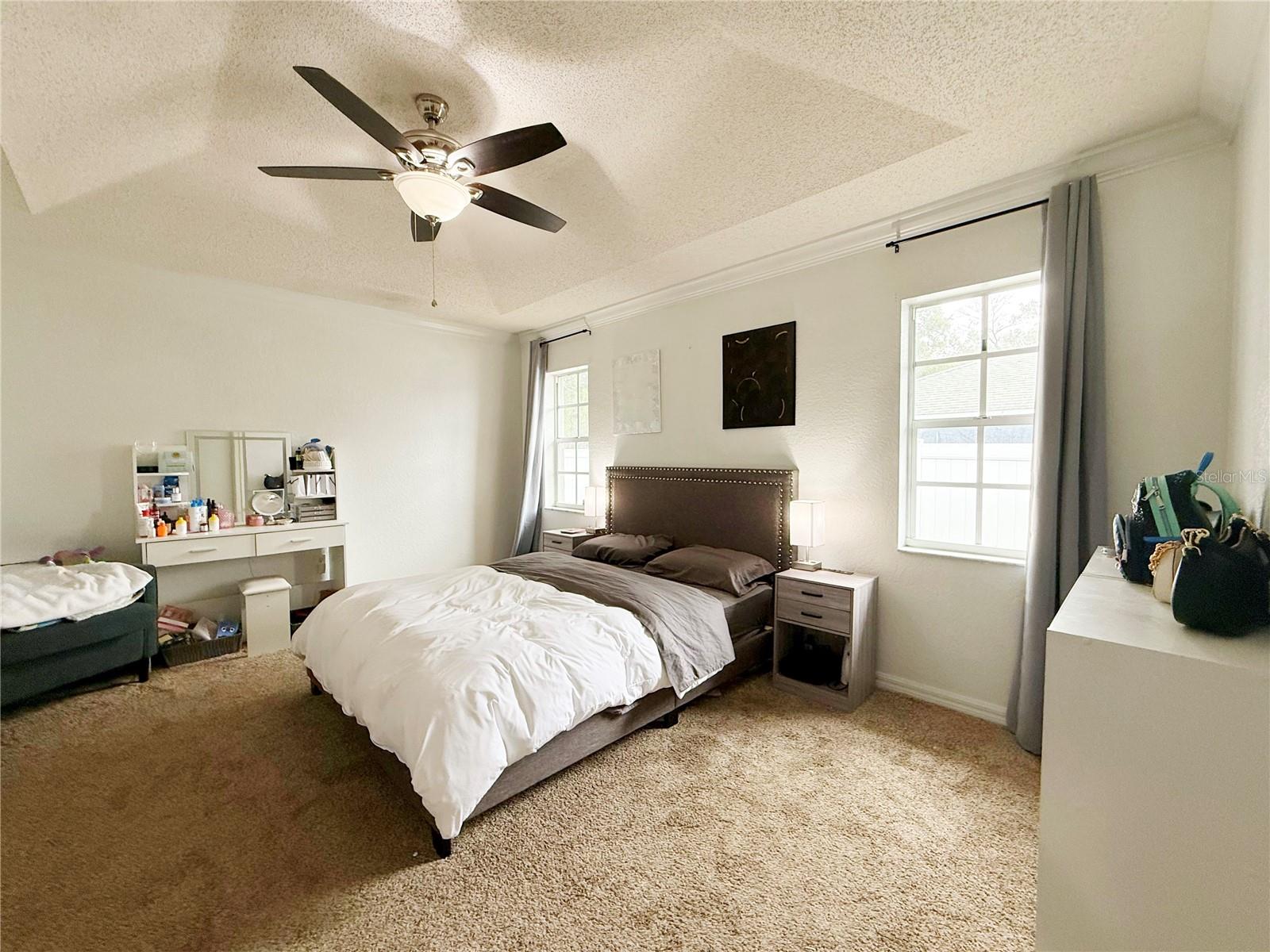 HOWARD WEST - Residential