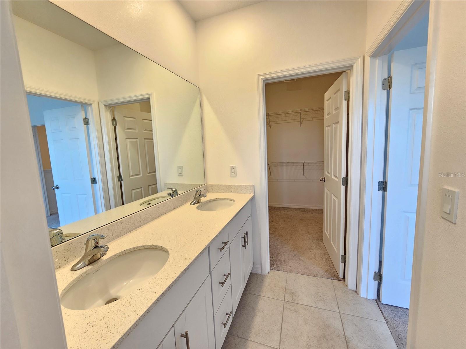 BRIXTON TWNHMS - Residential