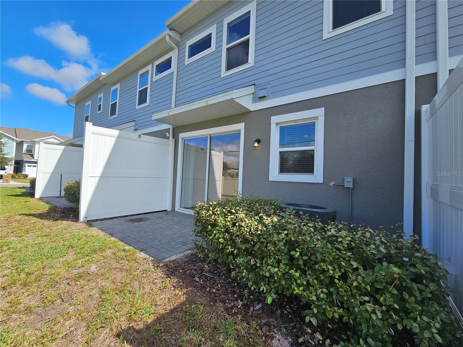 BRIXTON TWNHMS - Residential