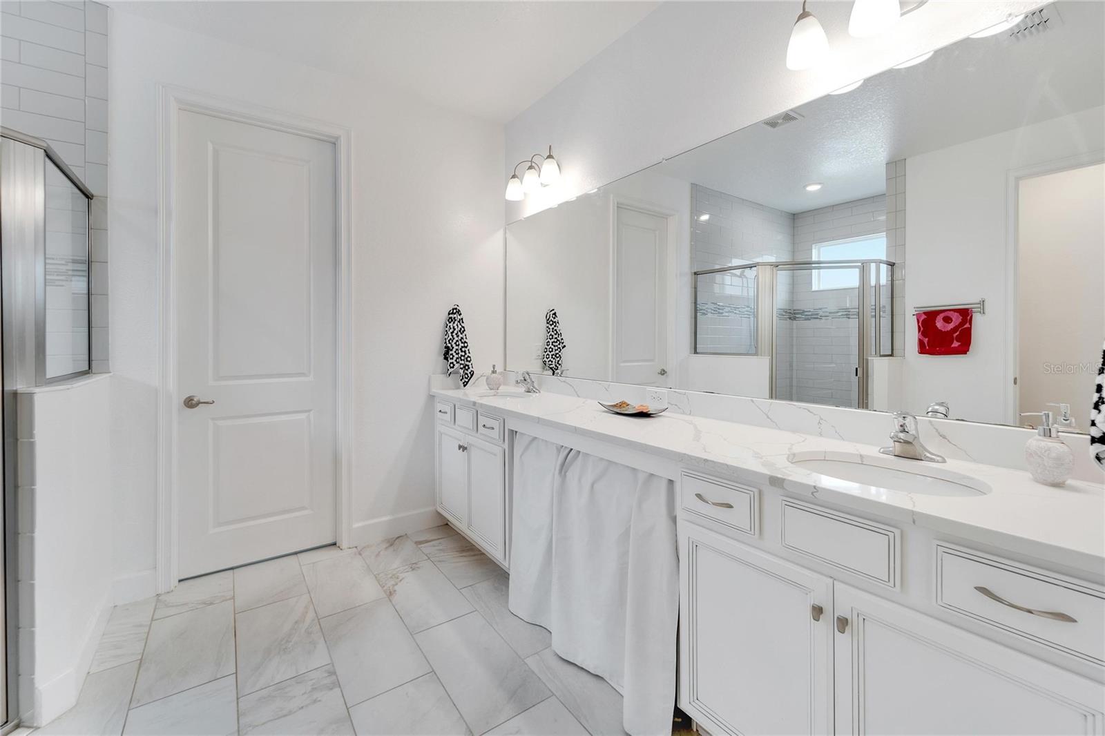 MIRABAY PH 3C-1 - Residential