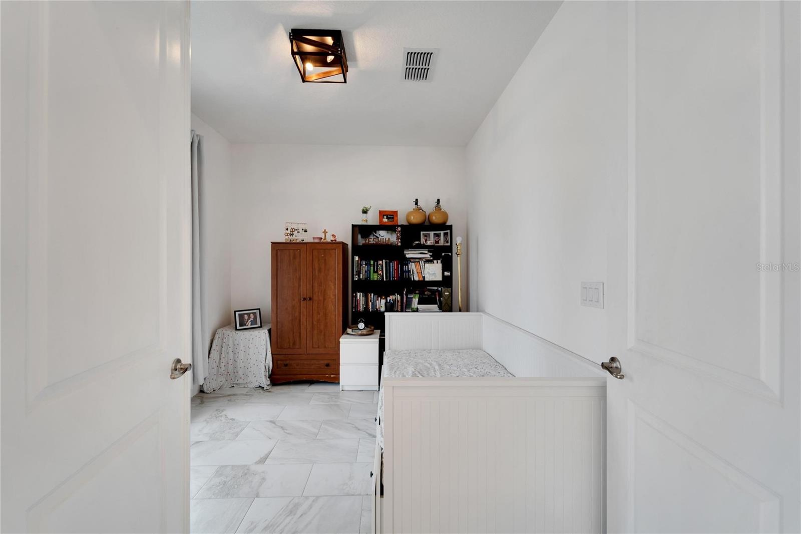 MIRABAY PH 3C-1 - Residential