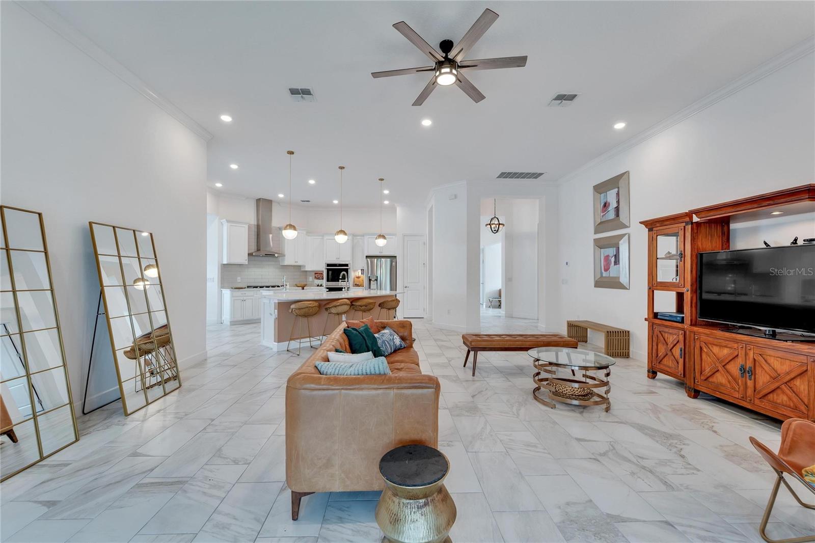 MIRABAY PH 3C-1 - Residential