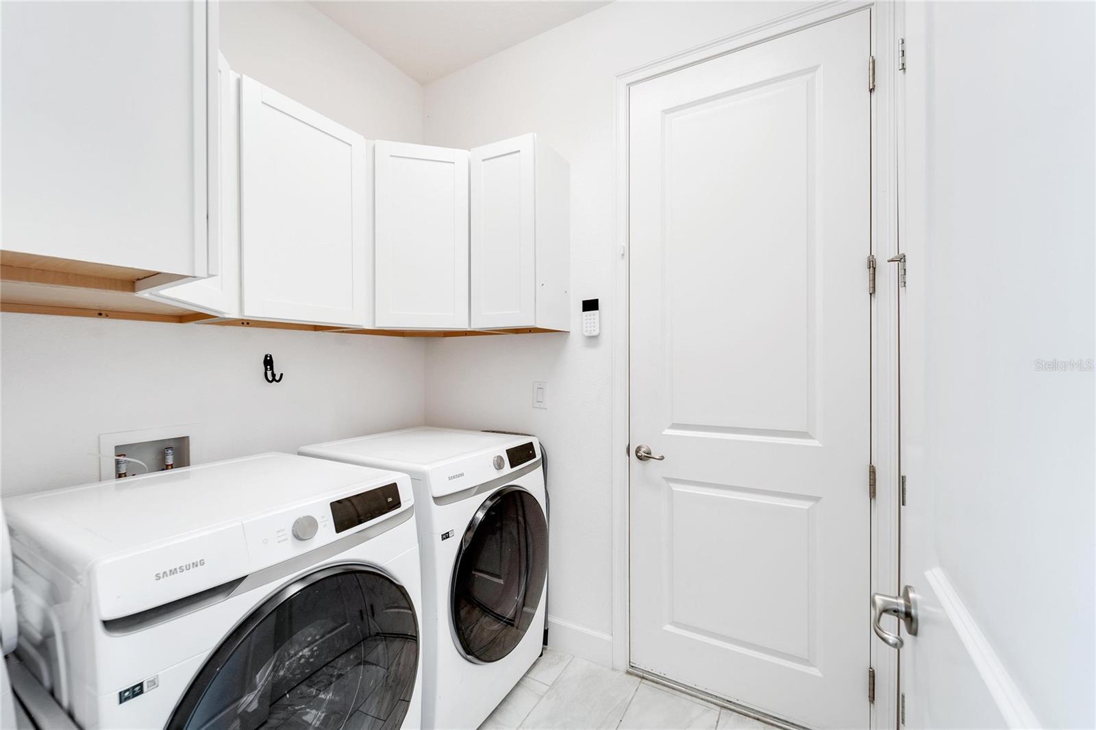 MIRABAY PH 3C-1 - Residential