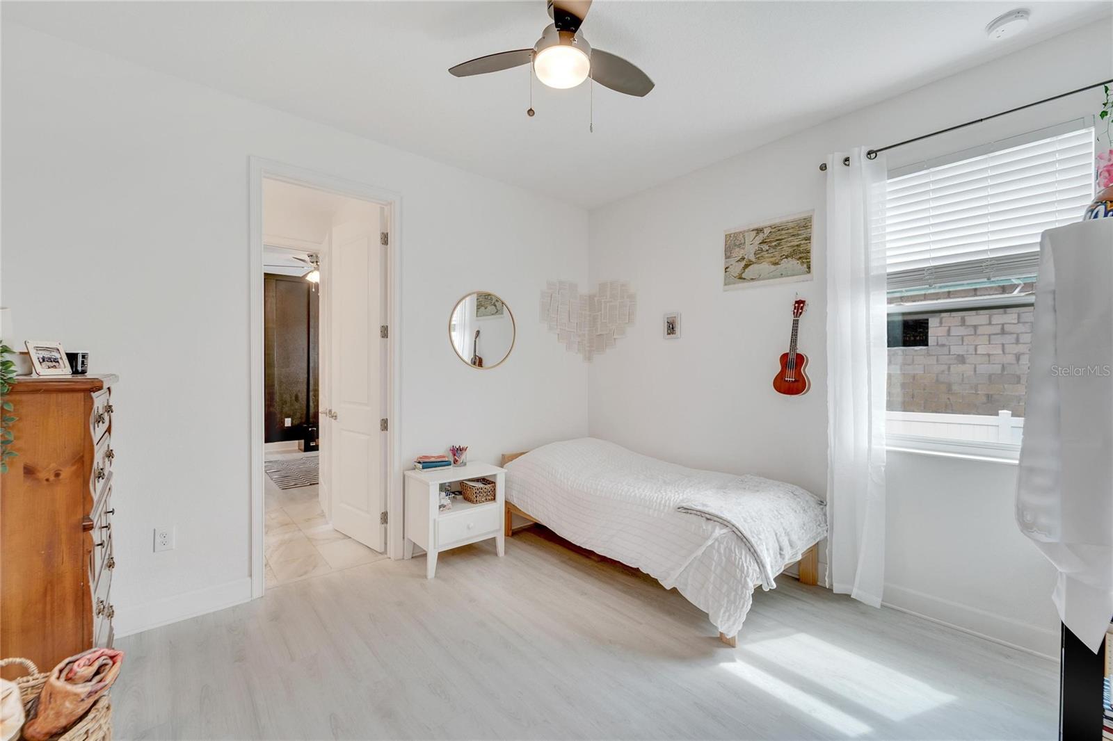 MIRABAY PH 3C-1 - Residential