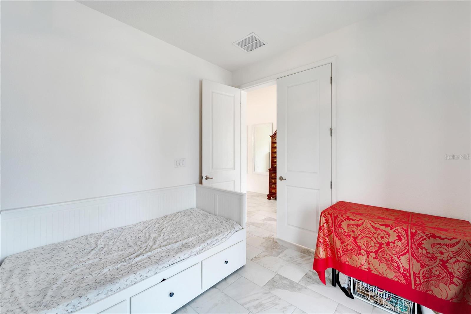 MIRABAY PH 3C-1 - Residential