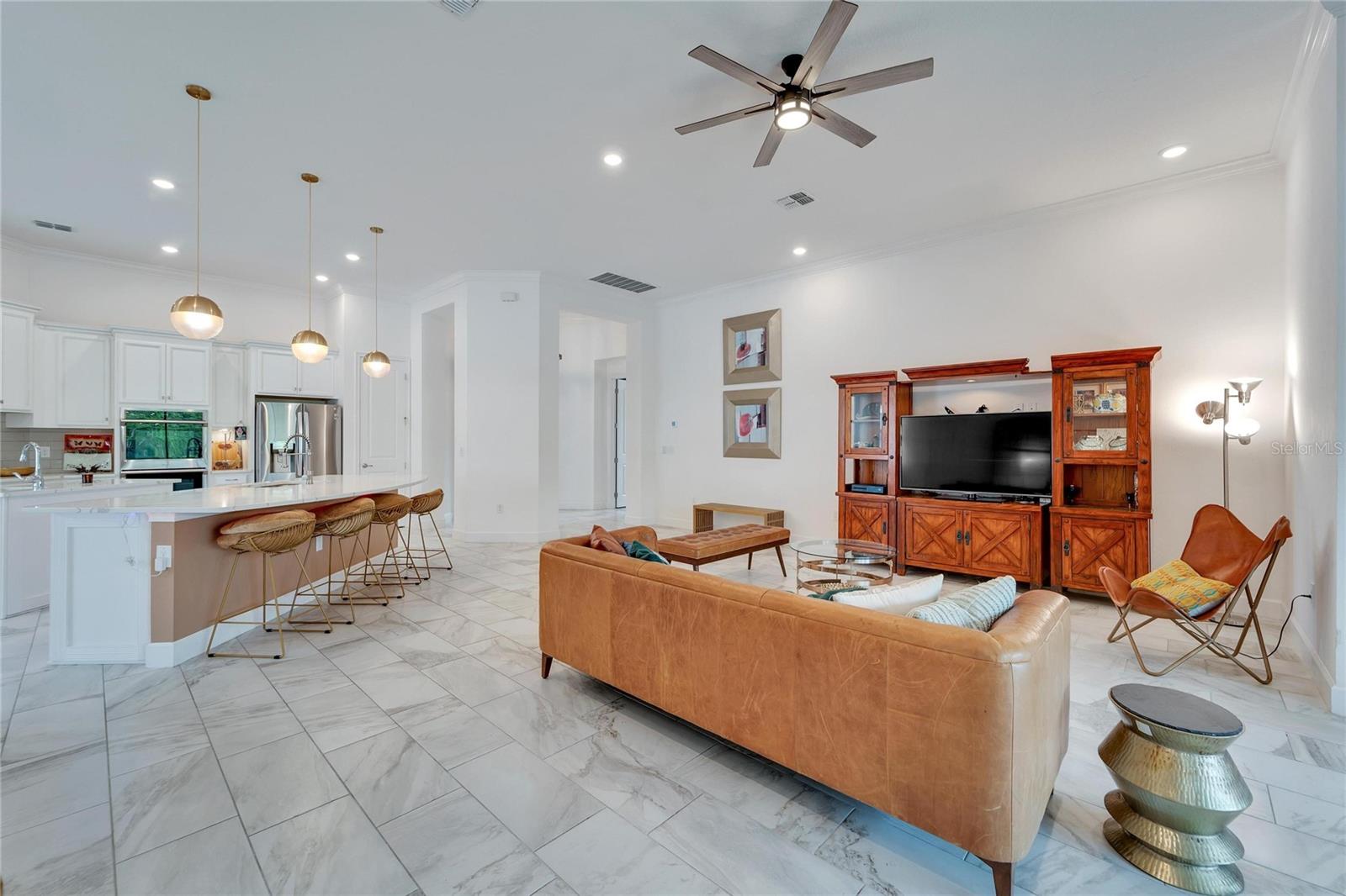 MIRABAY PH 3C-1 - Residential