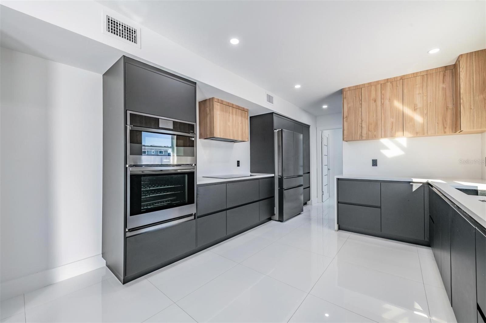 COUNTRY PLACE WEST UNIT IV - Residential