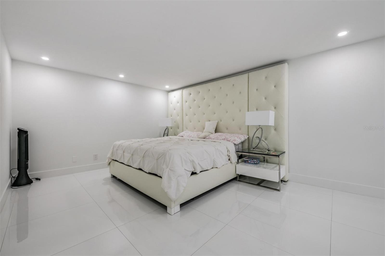 COUNTRY PLACE WEST UNIT IV - Residential